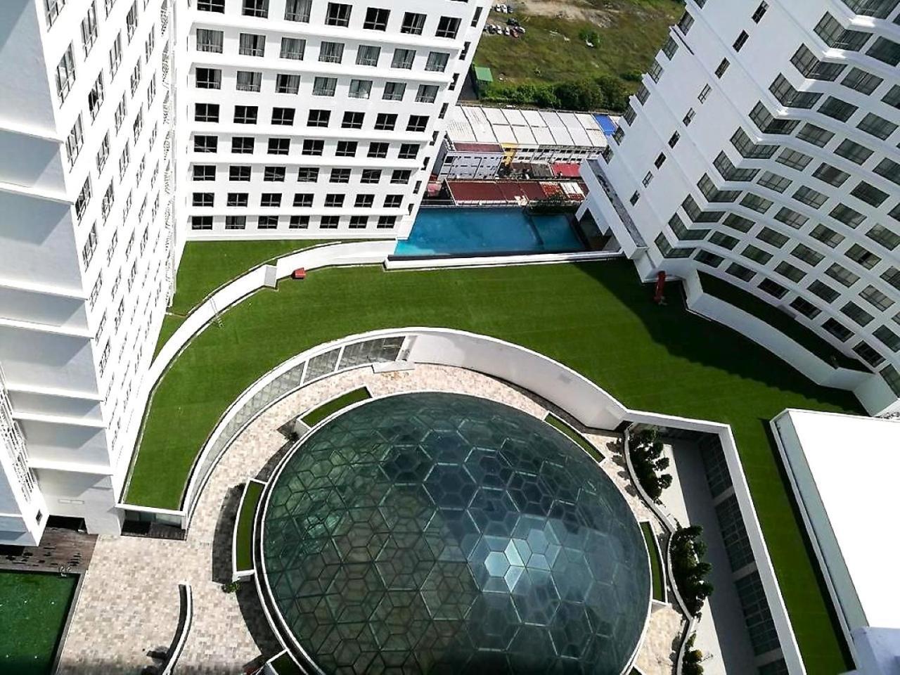 Seaview Silverscape Malacca