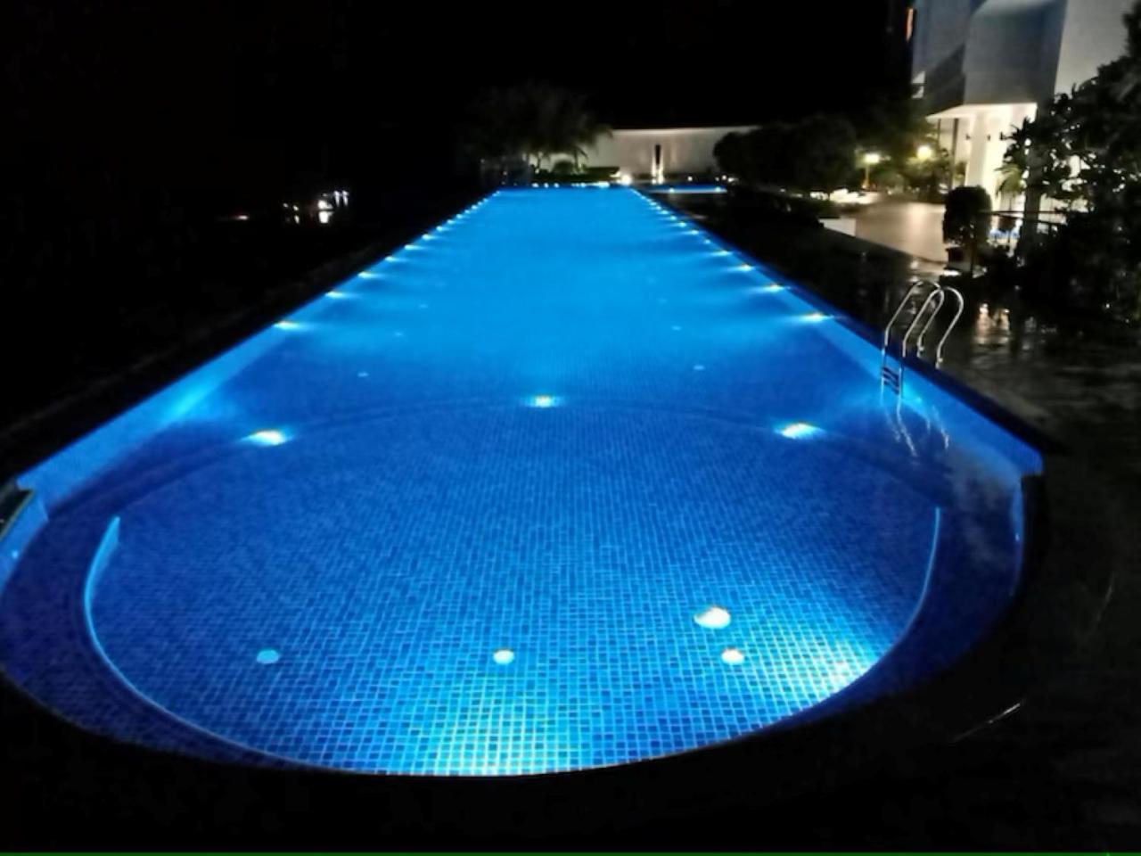 Seaview Silverscape Malacca