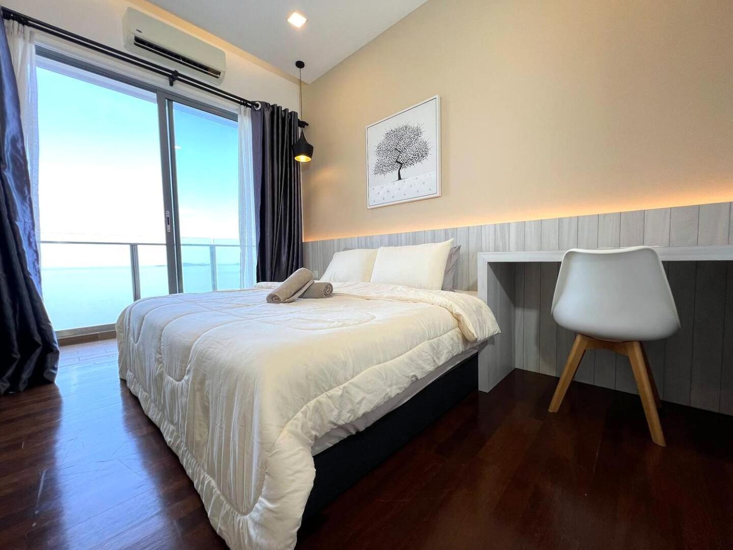 Seaview Silverscape Malacca